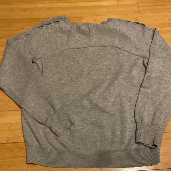 Stitches & Stripes Gray Crew Neck Sweater | Cutout Detail Size M Boutique - Picture 3 of 6